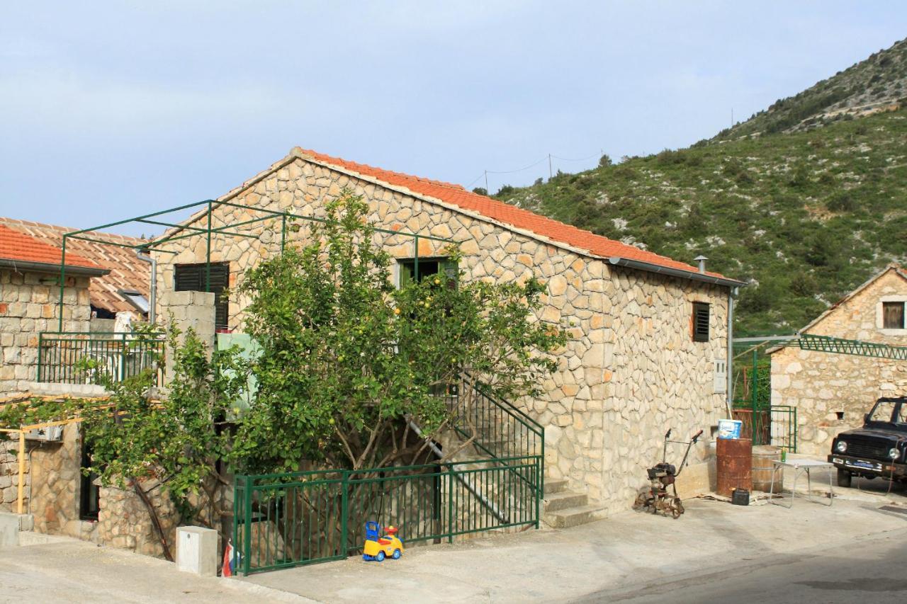 Apartments With A Parking Space Ivan Dolac, Hvar - 8753 Экстерьер фото