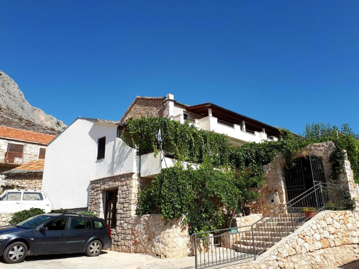 Apartments With A Parking Space Ivan Dolac, Hvar - 8753 Экстерьер фото